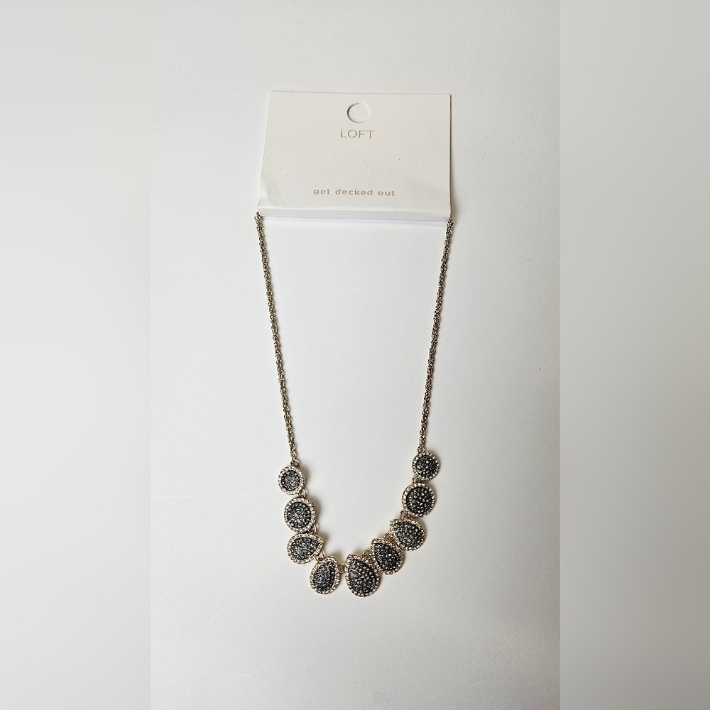 Loft Necklace -Golden tone with Rhinestones - Picture 3 of 7